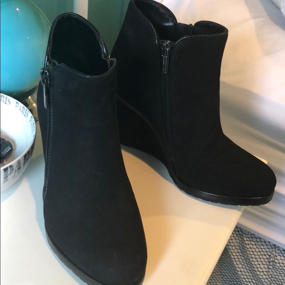 Vince Camuto booties